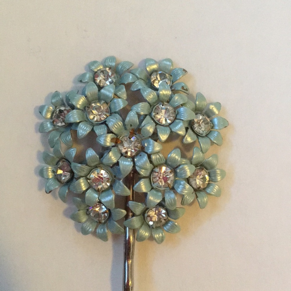 Vintage Stud Earring Barrette - Picture 2 of 3